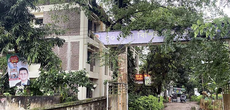 প্রধান উপদেষ্টা পদত্যাগ করবেন না: ফাইজ তাইয়েব আহমেদ প্রধান উপদেষ্টা পদত্যাগ করবেন না: ফাইজ তাইয়েব আহমেদ