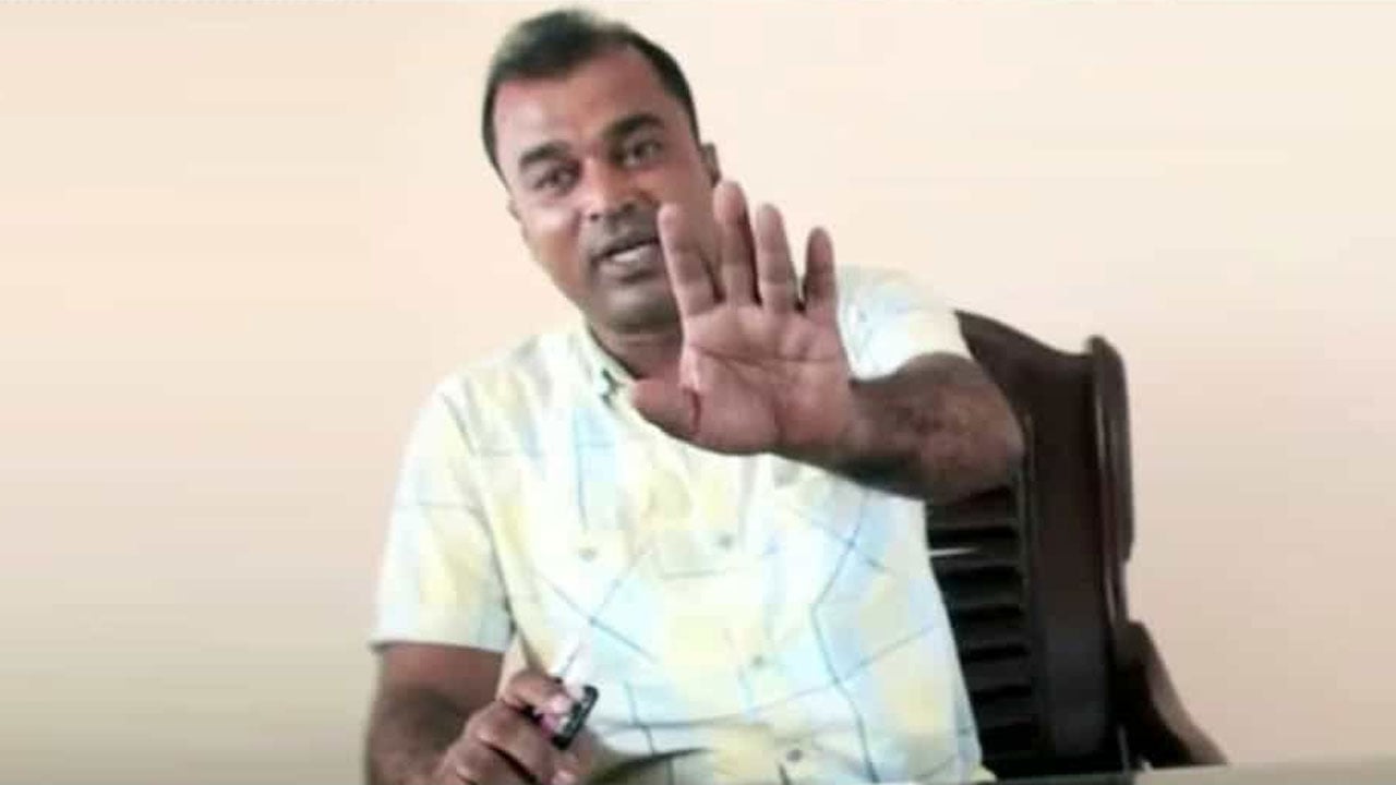 প্রধান উপদেষ্টা পদত্যাগ করবেন না: ফাইজ তাইয়েব আহমেদ প্রধান উপদেষ্টা পদত্যাগ করবেন না: ফাইজ তাইয়েব আহমেদ