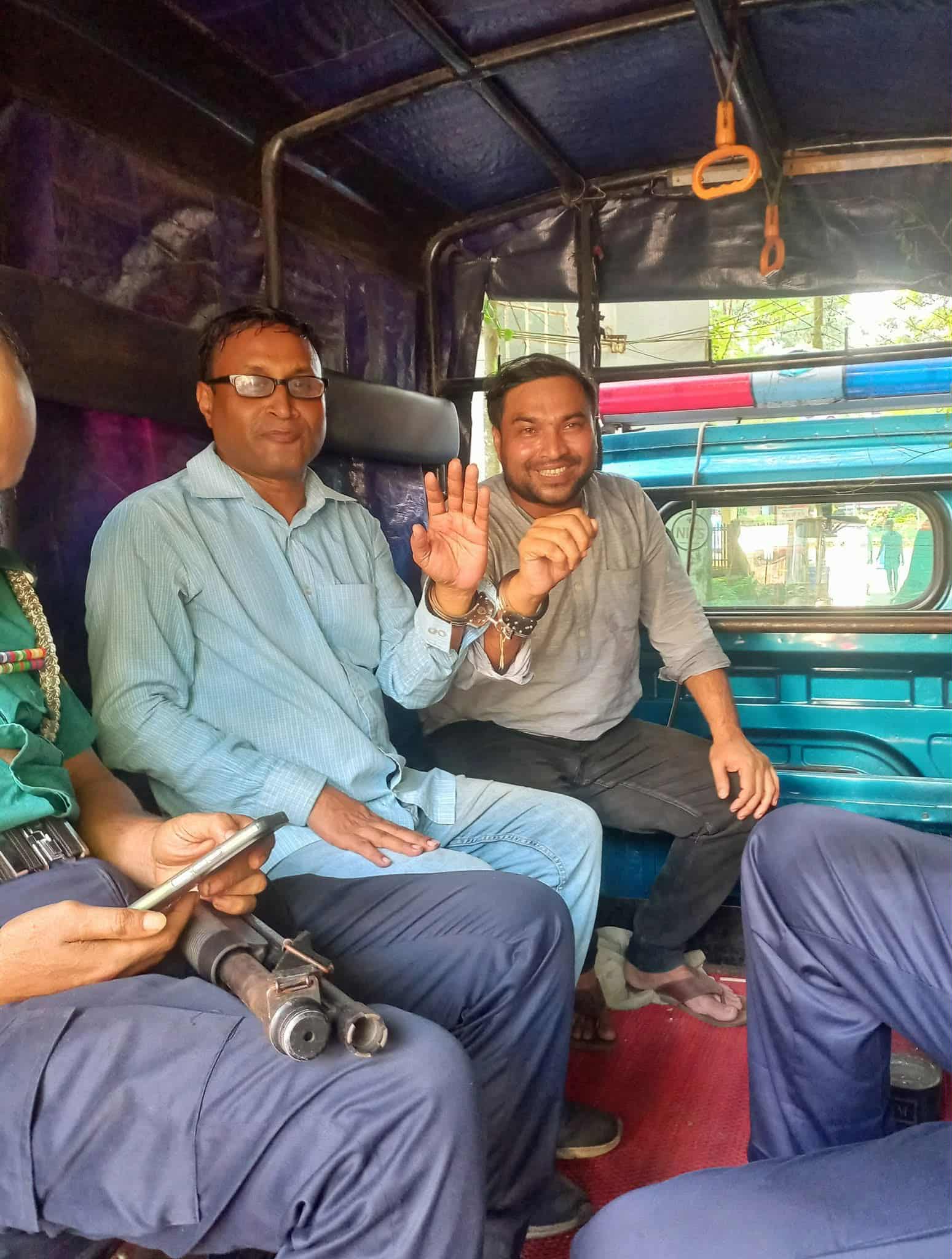 প্রধান উপদেষ্টা পদত্যাগ করবেন না: ফাইজ তাইয়েব আহমেদ প্রধান উপদেষ্টা পদত্যাগ করবেন না: ফাইজ তাইয়েব আহমেদ