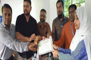 ওসমানীনগরে আব্দুল হাফিজ উচ্চ বিদ্যালয়ে এসএসসি পরীক্ষায় উত্তীর্ণদের সংবর্ধনা