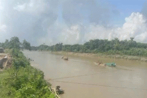 কুলাউড়ায় অবৈধভাবে বালু উত্তোলন করায় দুই লাখ টাকা জরিমানা