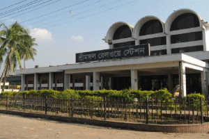 শ্রীমঙ্গল রেল স্টেশন : টিকিট সংকট যাত্রীদের নিত্যসঙ্গী