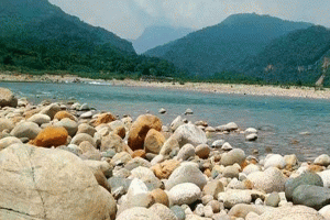 সিলেটে পাথর লুটের ঘটনা তদন্তে হাইকোর্টে রিট