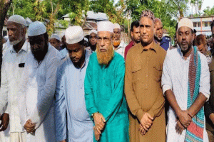 প্যারোলে মুক্তি নিয়ে মায়ের জানাজায় গোয়াইনঘাটের যুবদল নেতা