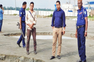 মাধবপুরে ভ্রাম্যমান আদালতের অভিযানে বালু উত্তোলনের পাইপ অপসারন