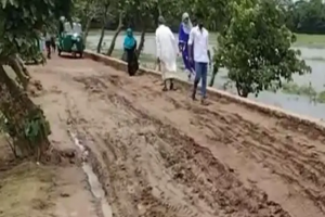 দুই ফোঁটা বৃষ্টিতেই বেহাল দশা ২ কোটি টাকার রাস্তার 