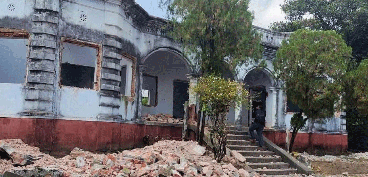 প্রধান উপদেষ্টা পদত্যাগ করবেন না: ফাইজ তাইয়েব আহমেদ