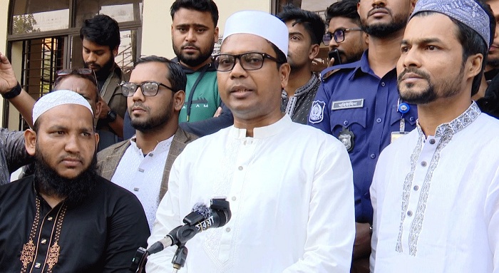 প্রধান উপদেষ্টা পদত্যাগ করবেন না: ফাইজ তাইয়েব আহমেদ