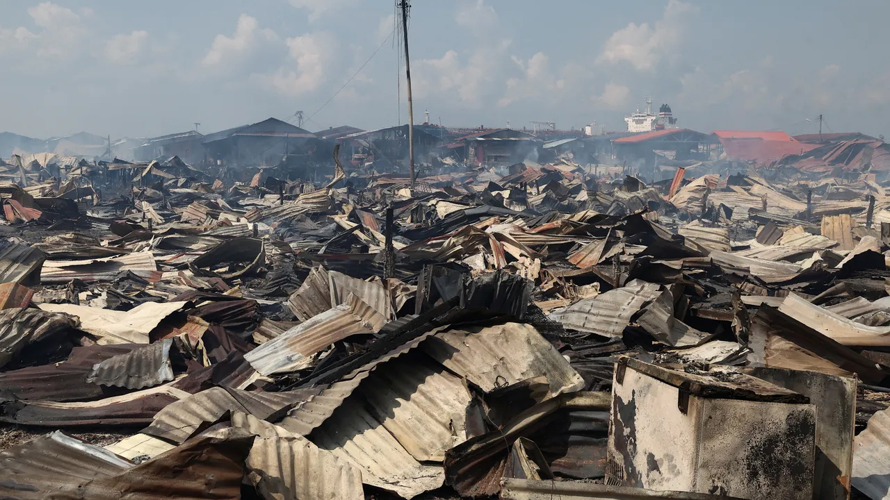 প্রধান উপদেষ্টা পদত্যাগ করবেন না: ফাইজ তাইয়েব আহমেদ