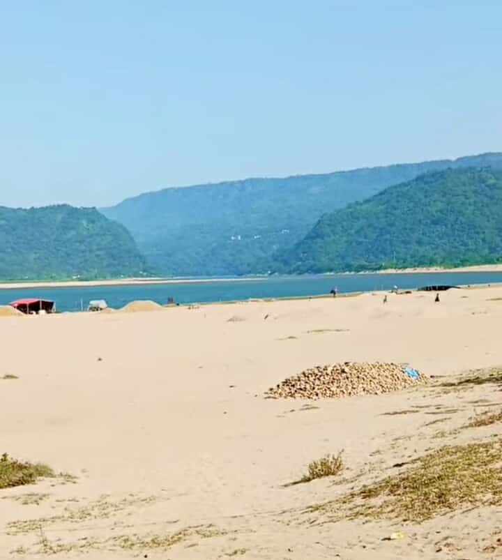 প্রধান উপদেষ্টা পদত্যাগ করবেন না: ফাইজ তাইয়েব আহমেদ