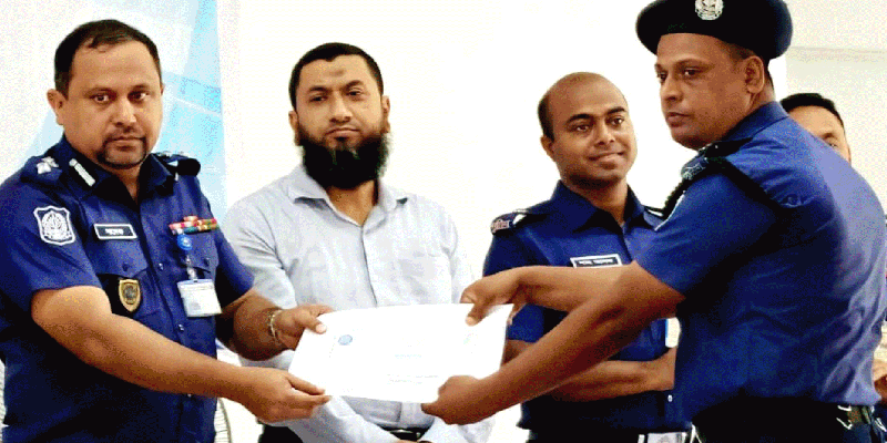 প্রধান উপদেষ্টা পদত্যাগ করবেন না: ফাইজ তাইয়েব আহমেদ