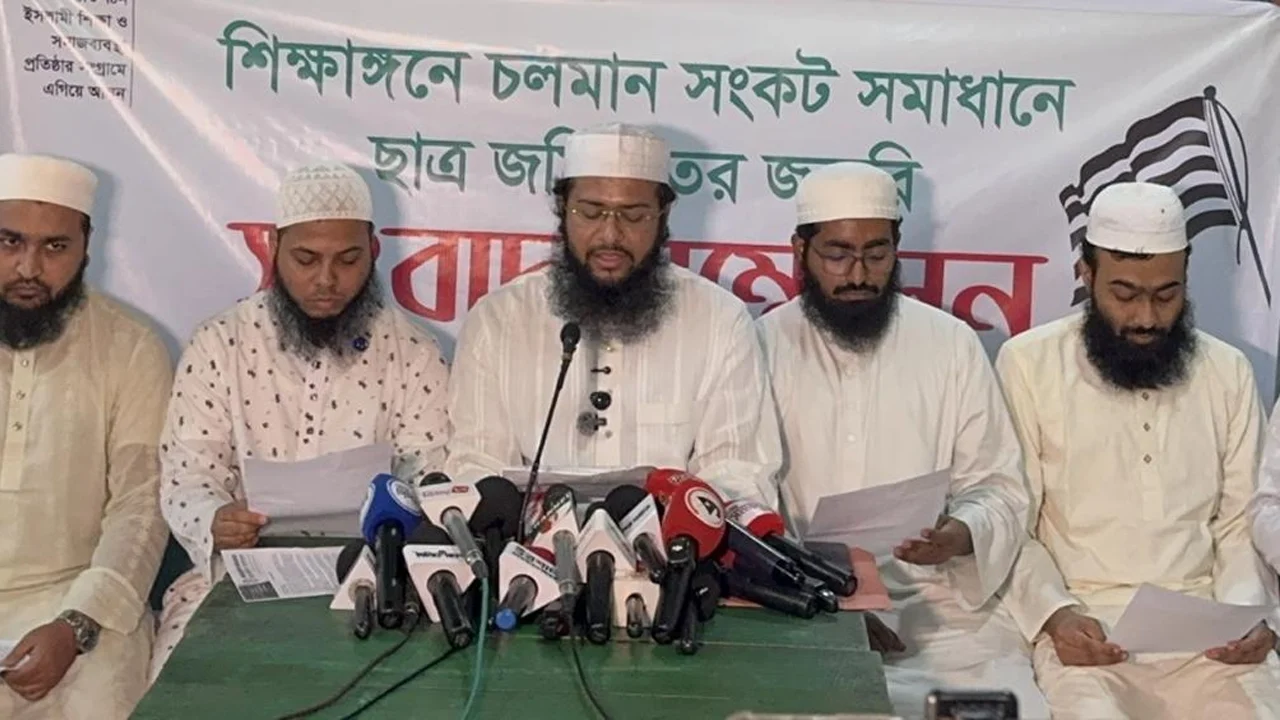 প্রধান উপদেষ্টা পদত্যাগ করবেন না: ফাইজ তাইয়েব আহমেদ