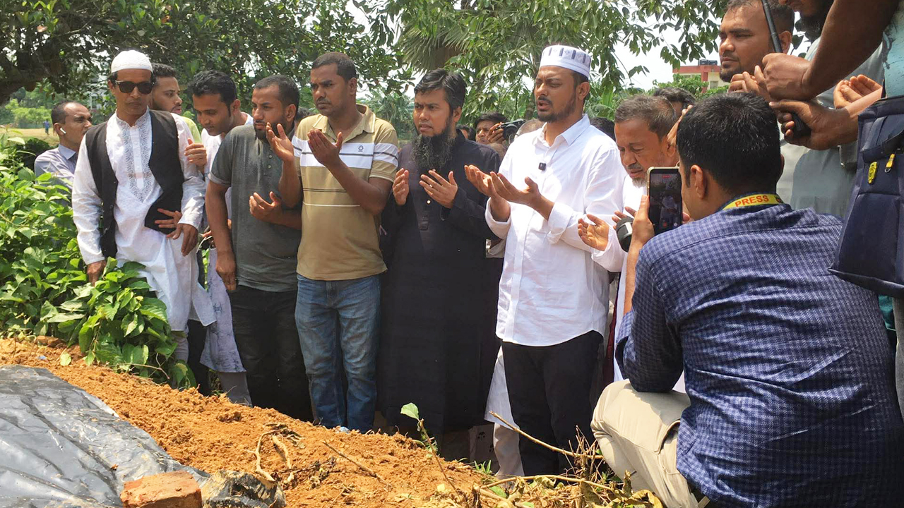 প্রধান উপদেষ্টা পদত্যাগ করবেন না: ফাইজ তাইয়েব আহমেদ