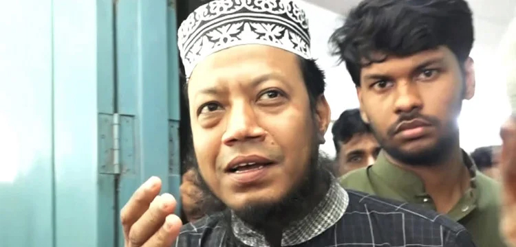 প্রধান উপদেষ্টা পদত্যাগ করবেন না: ফাইজ তাইয়েব আহমেদ