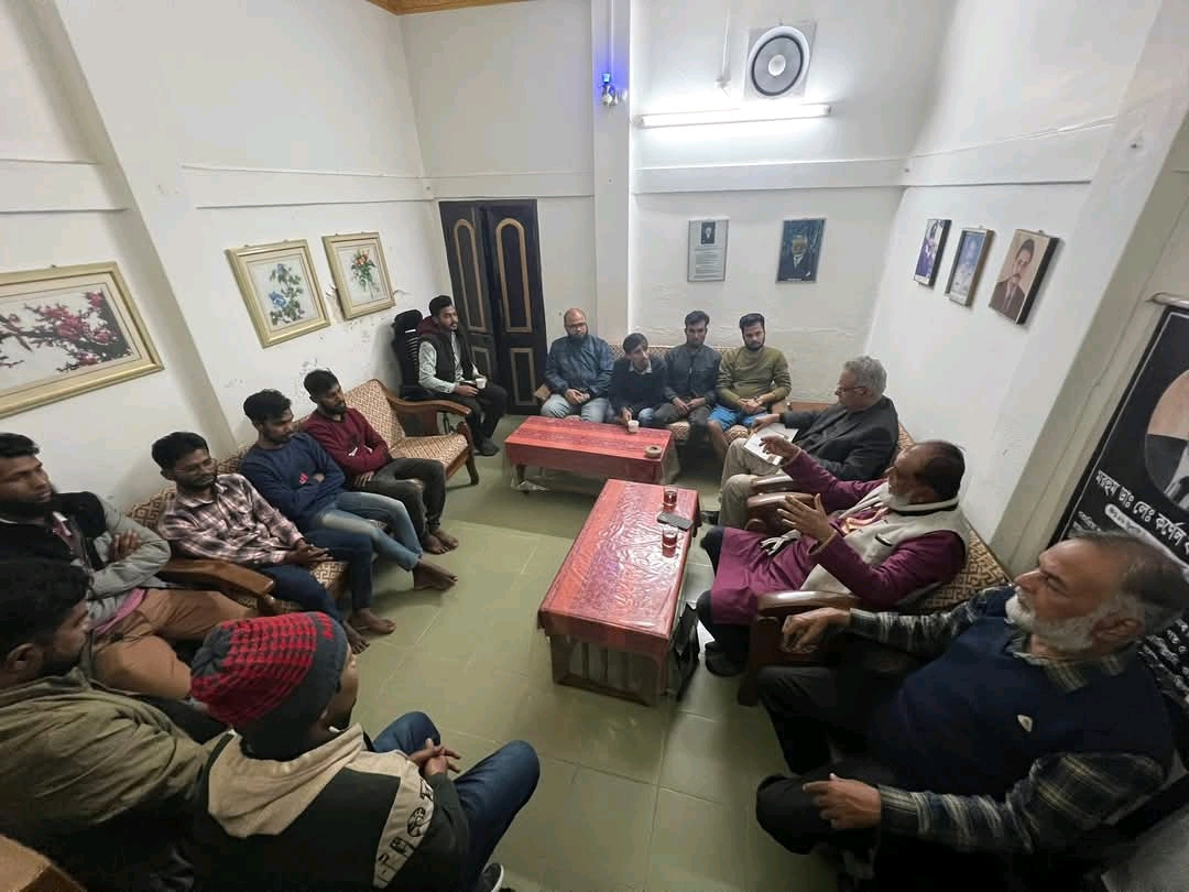 প্রধান উপদেষ্টা পদত্যাগ করবেন না: ফাইজ তাইয়েব আহমেদ
