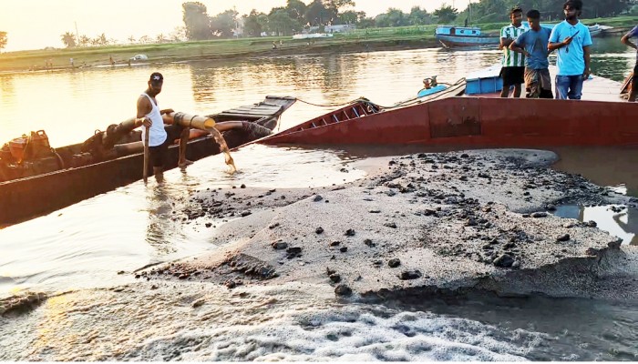 প্রধান উপদেষ্টা পদত্যাগ করবেন না: ফাইজ তাইয়েব আহমেদ