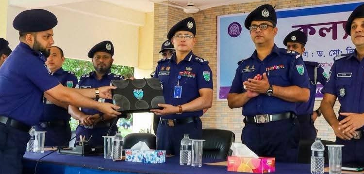 প্রধান উপদেষ্টা পদত্যাগ করবেন না: ফাইজ তাইয়েব আহমেদ
