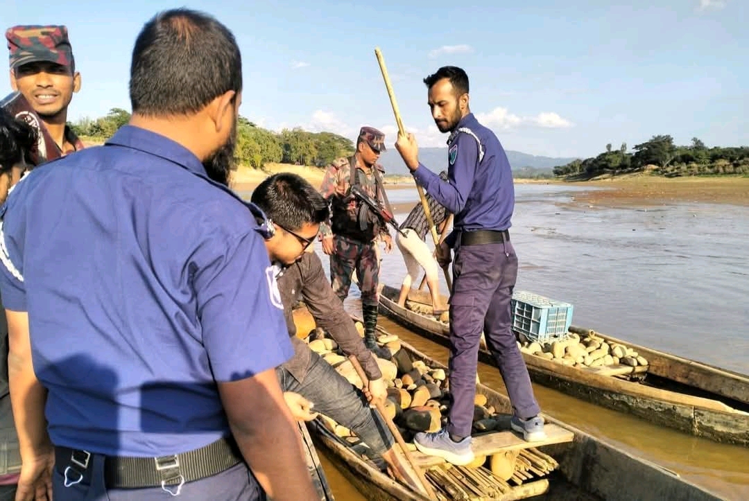 প্রধান উপদেষ্টা পদত্যাগ করবেন না: ফাইজ তাইয়েব আহমেদ