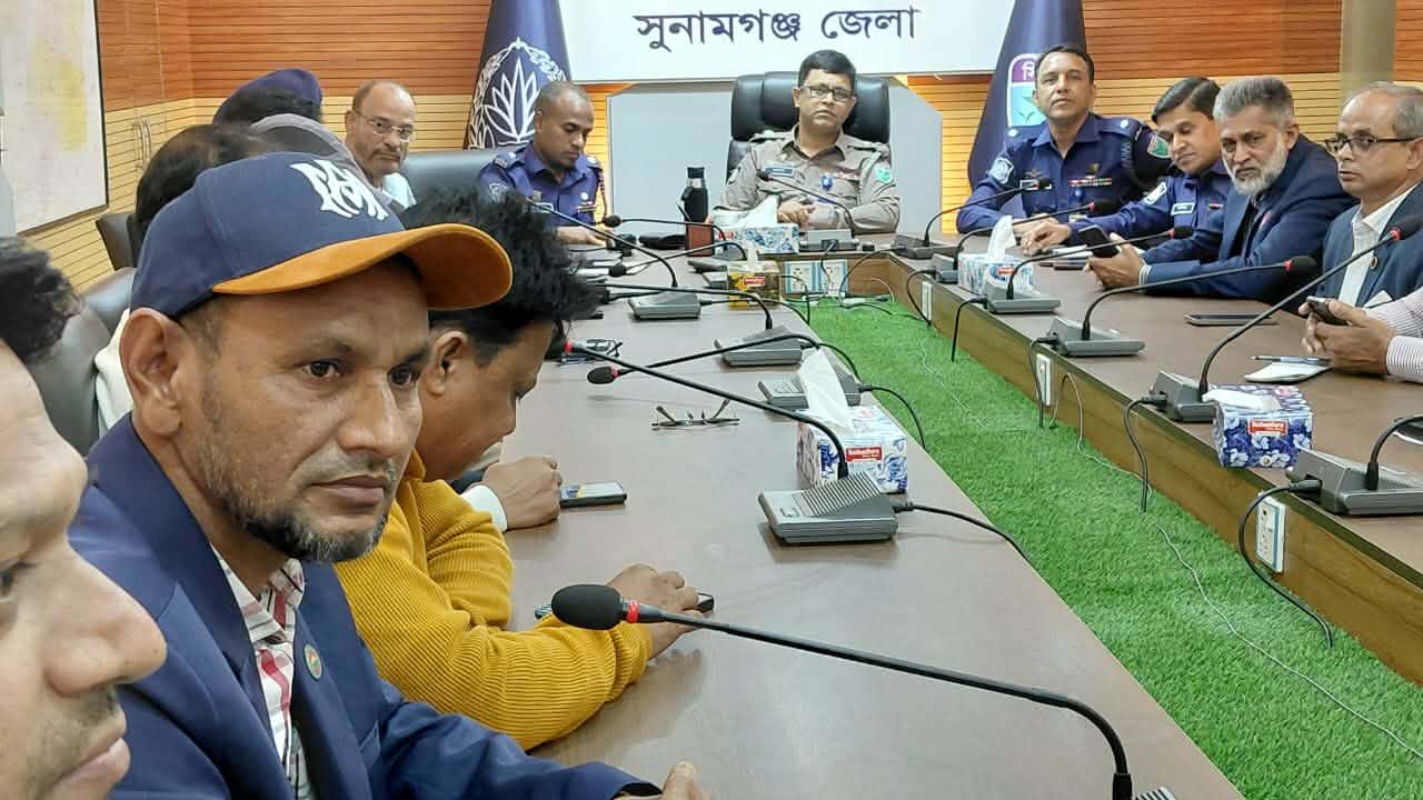 প্রধান উপদেষ্টা পদত্যাগ করবেন না: ফাইজ তাইয়েব আহমেদ