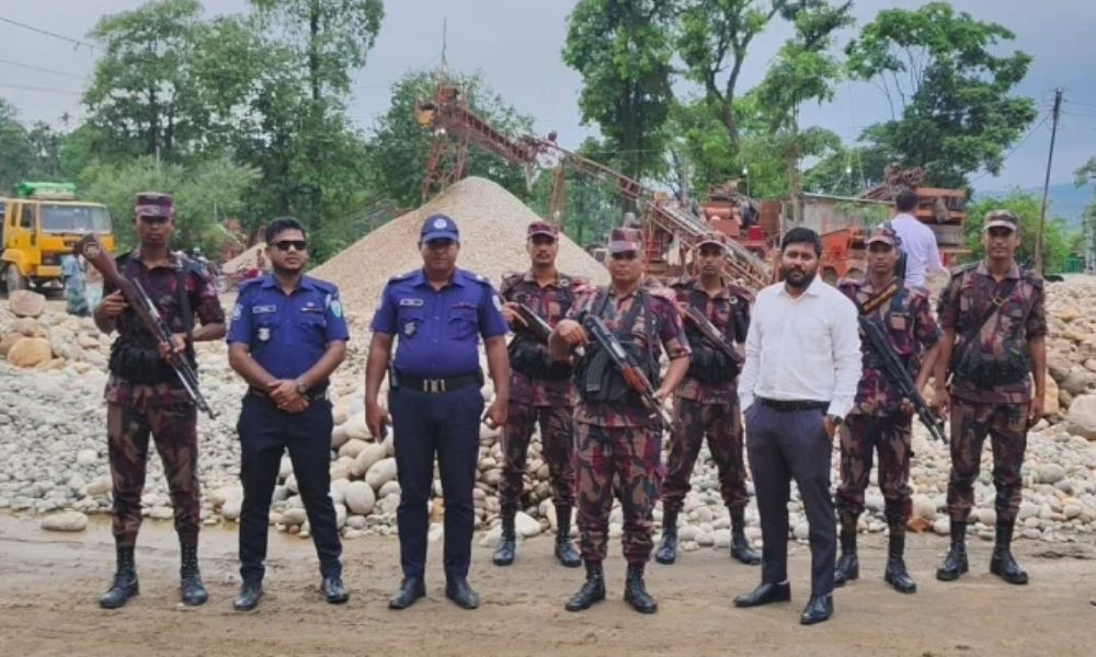 প্রধান উপদেষ্টা পদত্যাগ করবেন না: ফাইজ তাইয়েব আহমেদ