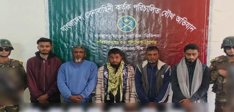 প্রধান উপদেষ্টা পদত্যাগ করবেন না: ফাইজ তাইয়েব আহমেদ