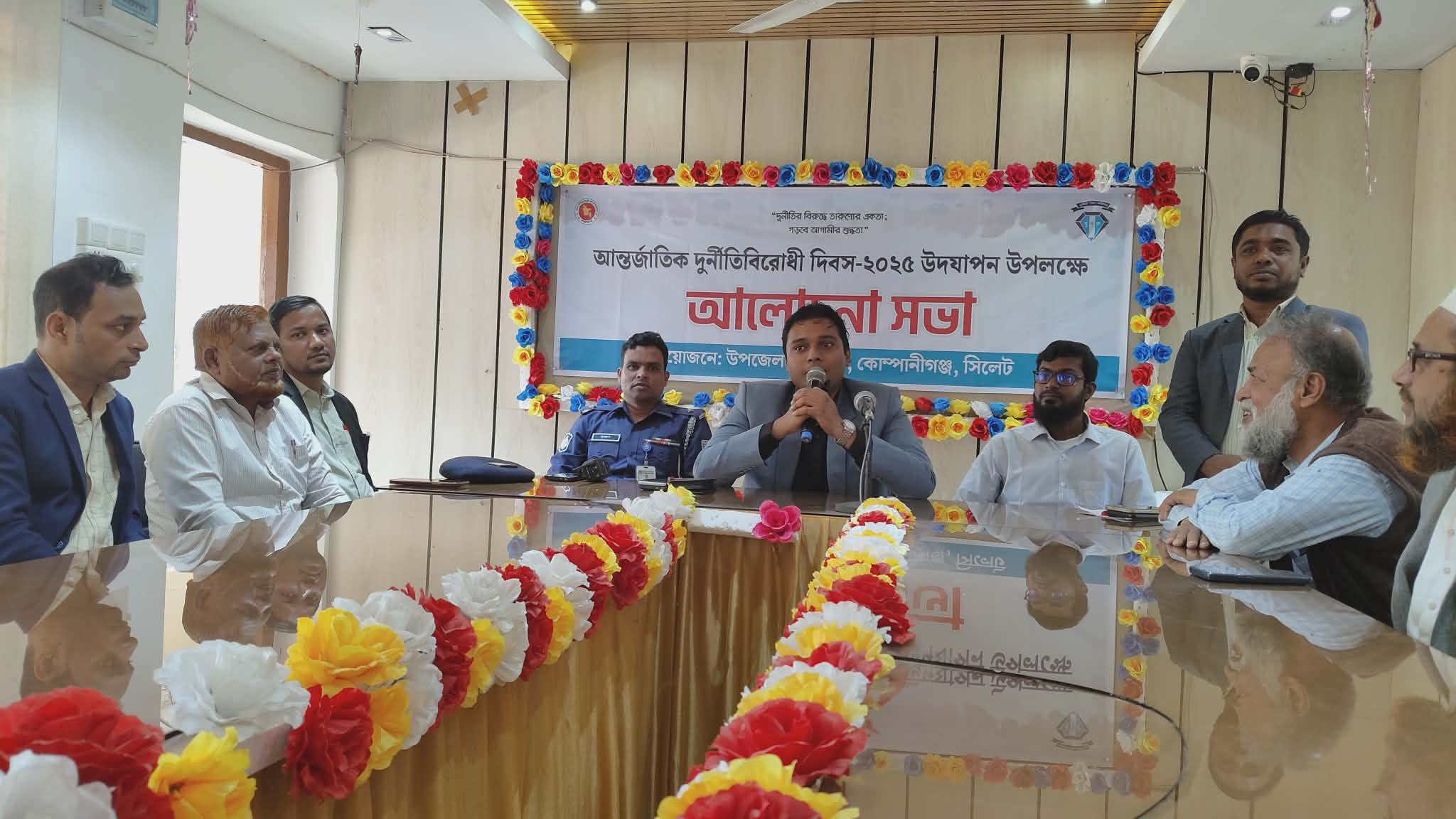 প্রধান উপদেষ্টা পদত্যাগ করবেন না: ফাইজ তাইয়েব আহমেদ