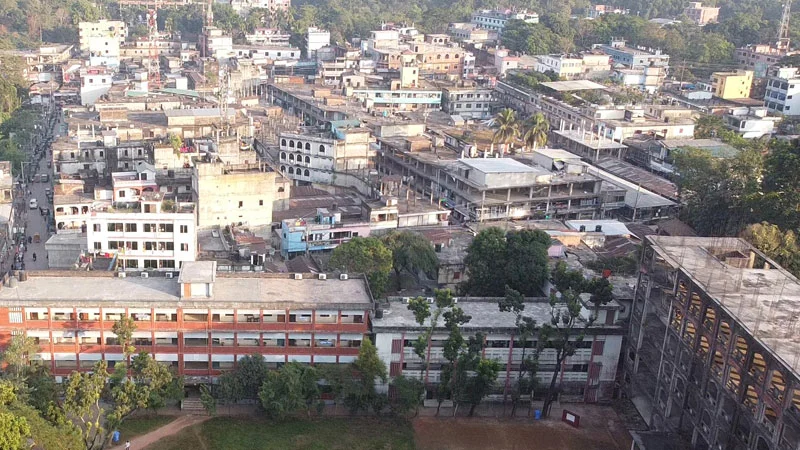 প্রধান উপদেষ্টা পদত্যাগ করবেন না: ফাইজ তাইয়েব আহমেদ