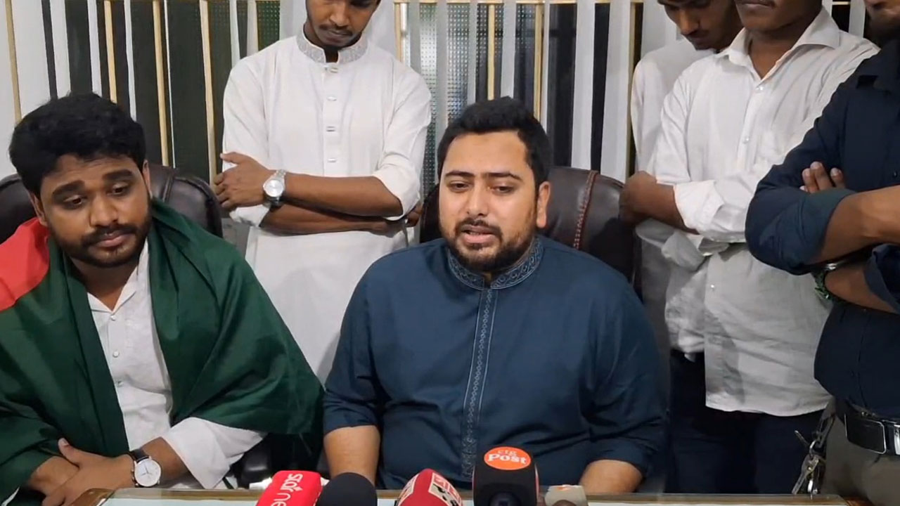 প্রধান উপদেষ্টা পদত্যাগ করবেন না: ফাইজ তাইয়েব আহমেদ