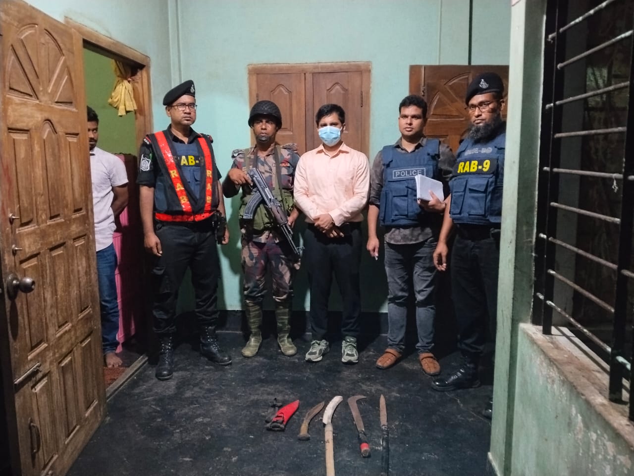 প্রধান উপদেষ্টা পদত্যাগ করবেন না: ফাইজ তাইয়েব আহমেদ