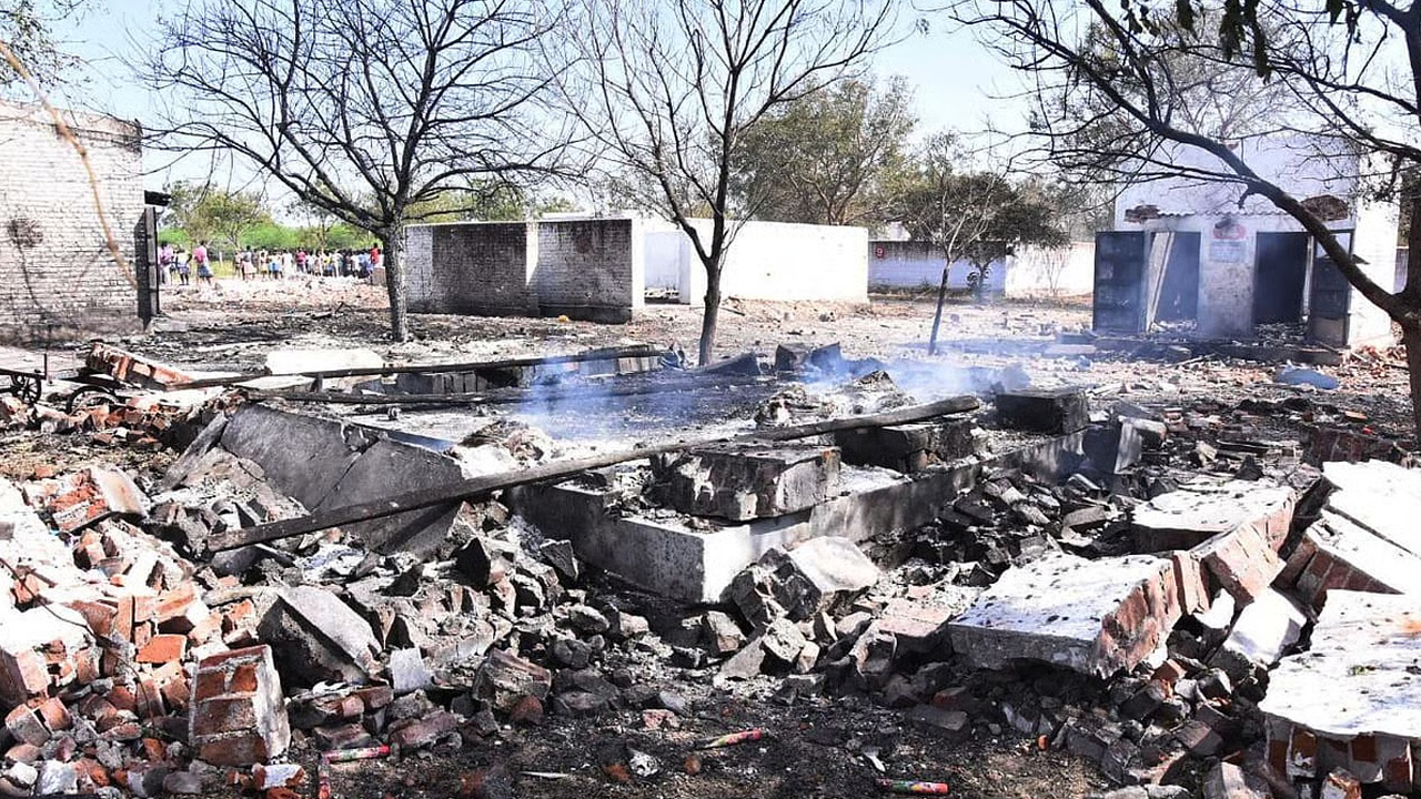 প্রধান উপদেষ্টা পদত্যাগ করবেন না: ফাইজ তাইয়েব আহমেদ