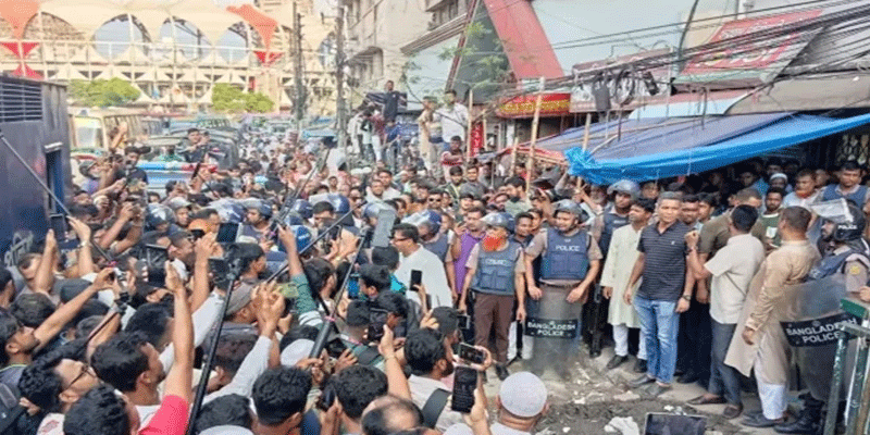 প্রধান উপদেষ্টা পদত্যাগ করবেন না: ফাইজ তাইয়েব আহমেদ
