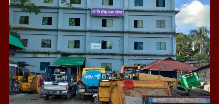 প্রধান উপদেষ্টা পদত্যাগ করবেন না: ফাইজ তাইয়েব আহমেদ