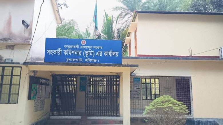 প্রধান উপদেষ্টা পদত্যাগ করবেন না: ফাইজ তাইয়েব আহমেদ
