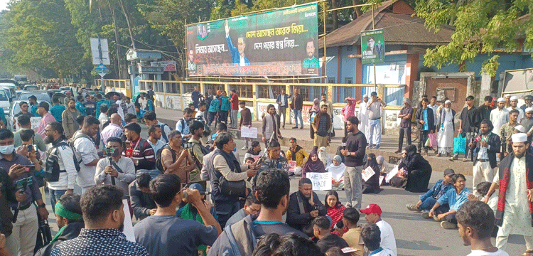 প্রধান উপদেষ্টা পদত্যাগ করবেন না: ফাইজ তাইয়েব আহমেদ