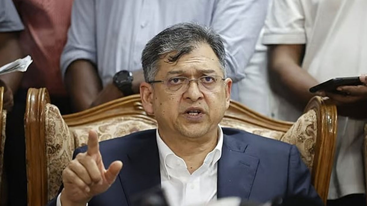 প্রধান উপদেষ্টা পদত্যাগ করবেন না: ফাইজ তাইয়েব আহমেদ