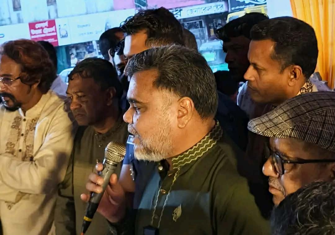 প্রধান উপদেষ্টা পদত্যাগ করবেন না: ফাইজ তাইয়েব আহমেদ