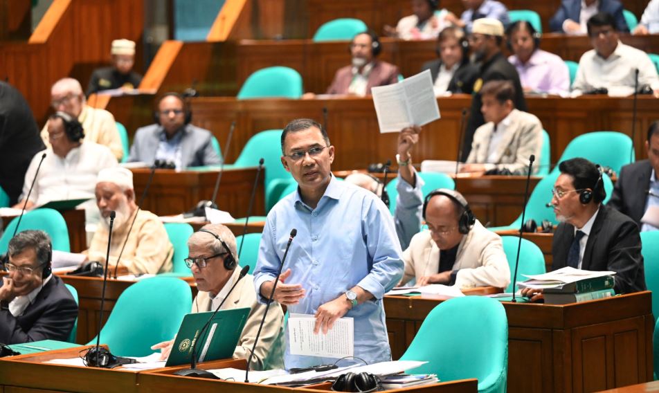 প্রধান উপদেষ্টা পদত্যাগ করবেন না: ফাইজ তাইয়েব আহমেদ