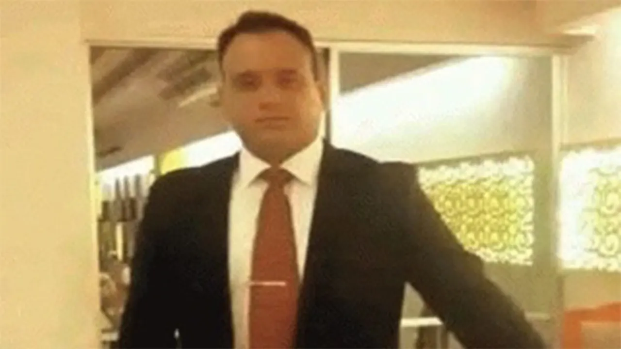 প্রধান উপদেষ্টা পদত্যাগ করবেন না: ফাইজ তাইয়েব আহমেদ