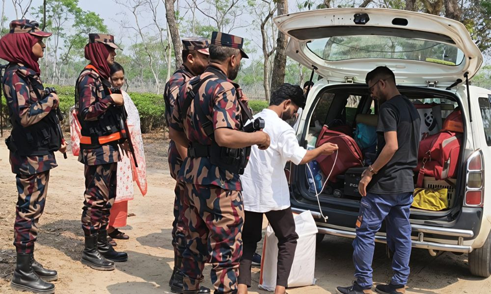 প্রধান উপদেষ্টা পদত্যাগ করবেন না: ফাইজ তাইয়েব আহমেদ