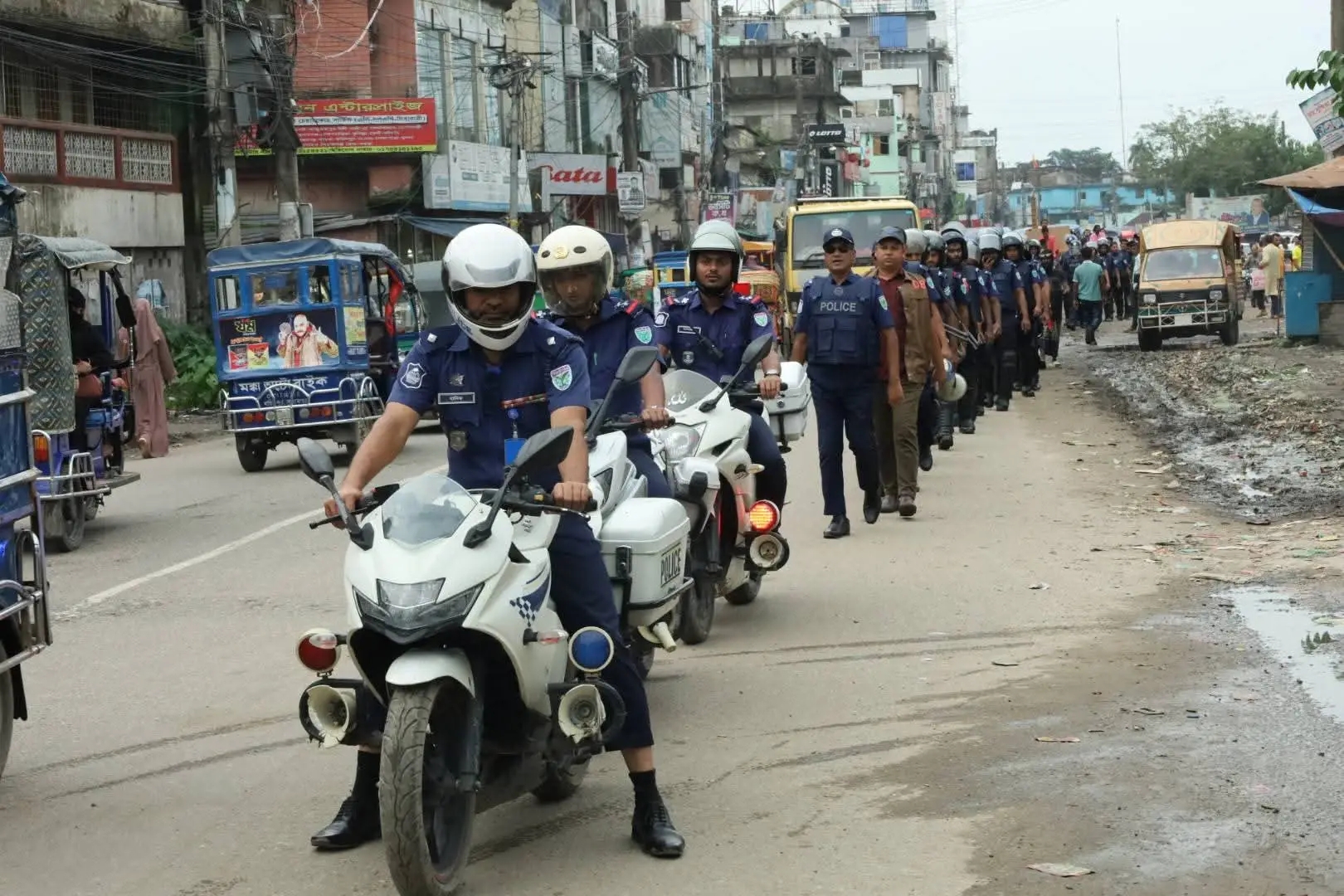 প্রধান উপদেষ্টা পদত্যাগ করবেন না: ফাইজ তাইয়েব আহমেদ