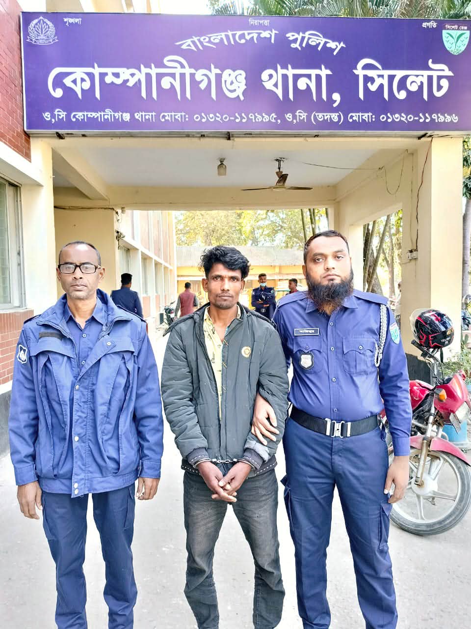 প্রধান উপদেষ্টা পদত্যাগ করবেন না: ফাইজ তাইয়েব আহমেদ