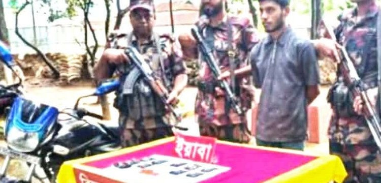 প্রধান উপদেষ্টা পদত্যাগ করবেন না: ফাইজ তাইয়েব আহমেদ