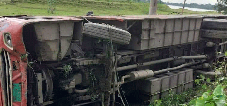 প্রধান উপদেষ্টা পদত্যাগ করবেন না: ফাইজ তাইয়েব আহমেদ