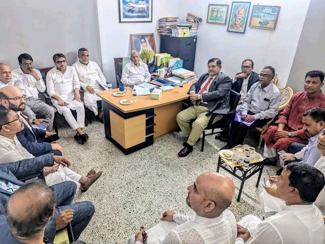 প্রধান উপদেষ্টা পদত্যাগ করবেন না: ফাইজ তাইয়েব আহমেদ
