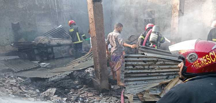 প্রধান উপদেষ্টা পদত্যাগ করবেন না: ফাইজ তাইয়েব আহমেদ