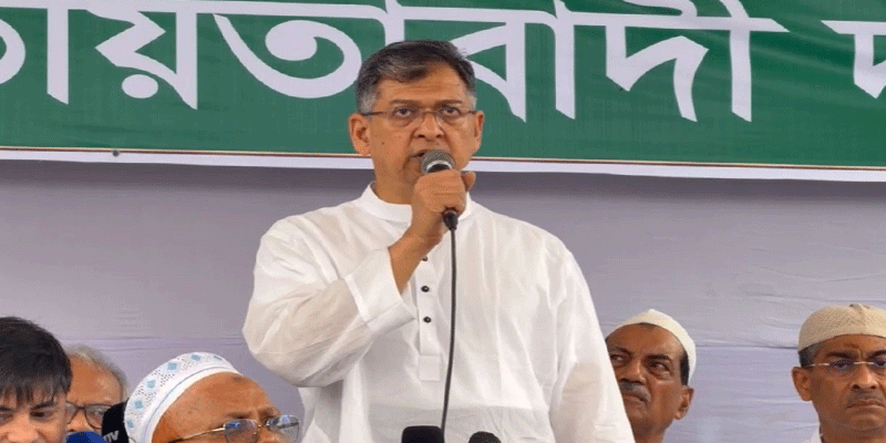 প্রধান উপদেষ্টা পদত্যাগ করবেন না: ফাইজ তাইয়েব আহমেদ
