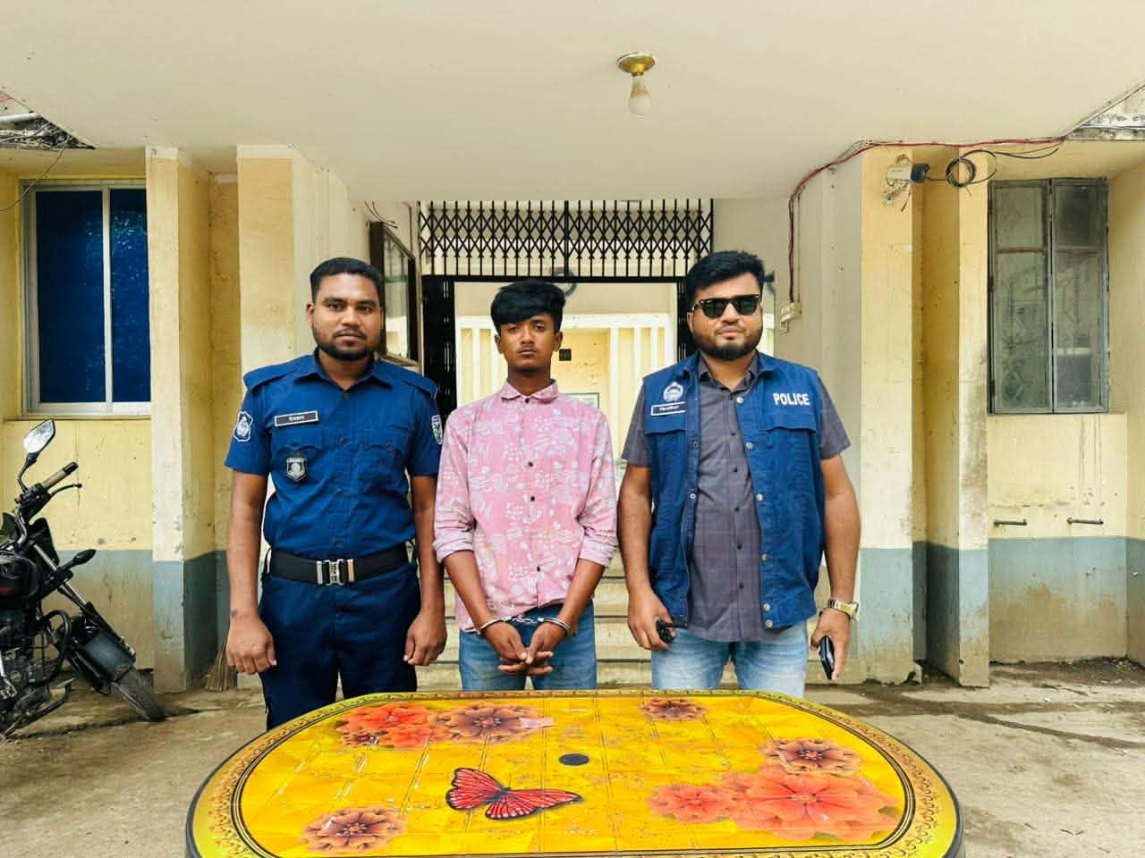 প্রধান উপদেষ্টা পদত্যাগ করবেন না: ফাইজ তাইয়েব আহমেদ