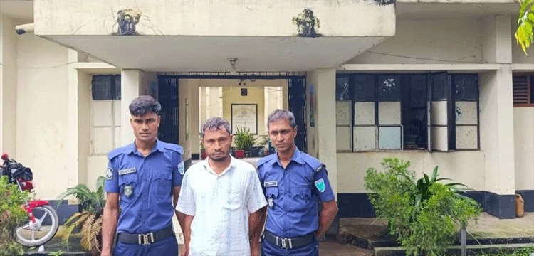 প্রধান উপদেষ্টা পদত্যাগ করবেন না: ফাইজ তাইয়েব আহমেদ