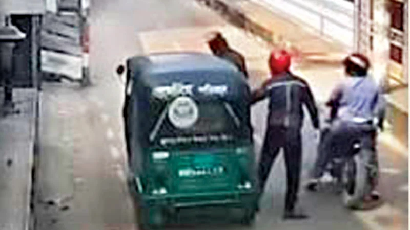 প্রধান উপদেষ্টা পদত্যাগ করবেন না: ফাইজ তাইয়েব আহমেদ