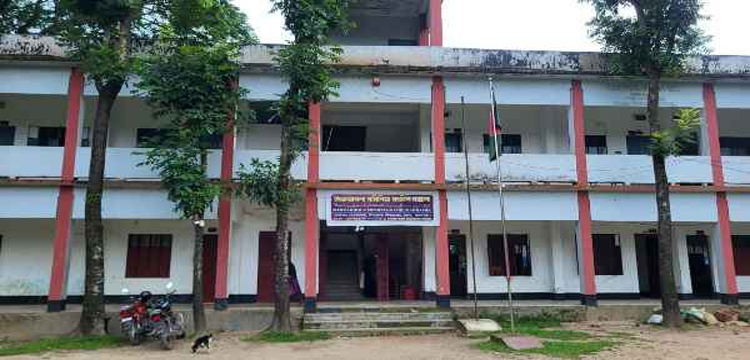 প্রধান উপদেষ্টা পদত্যাগ করবেন না: ফাইজ তাইয়েব আহমেদ
